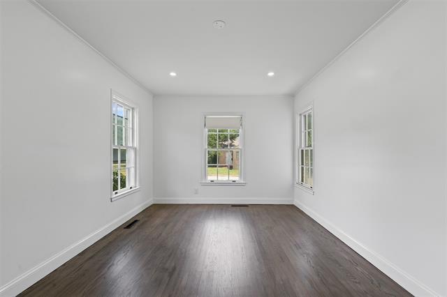 Building Photo - 3601 Westcliff Rd S