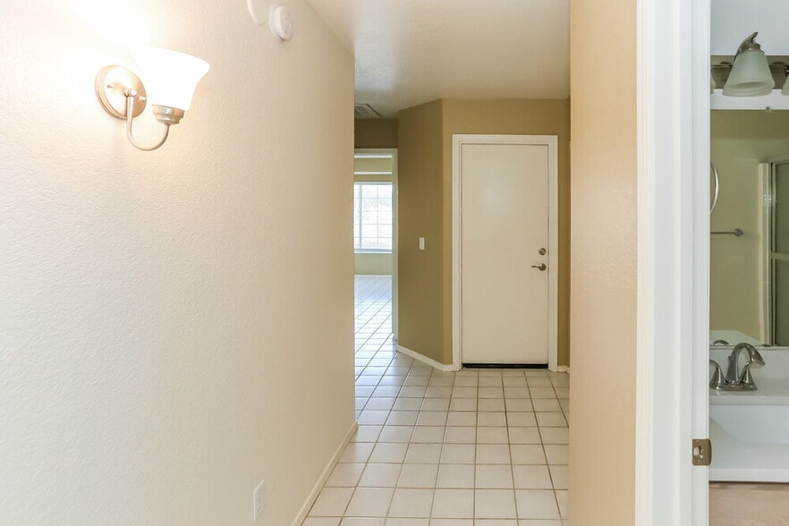 Building Photo - 6723 E Minton St