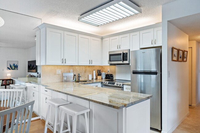 Building Photo - 353 S US Hwy 1