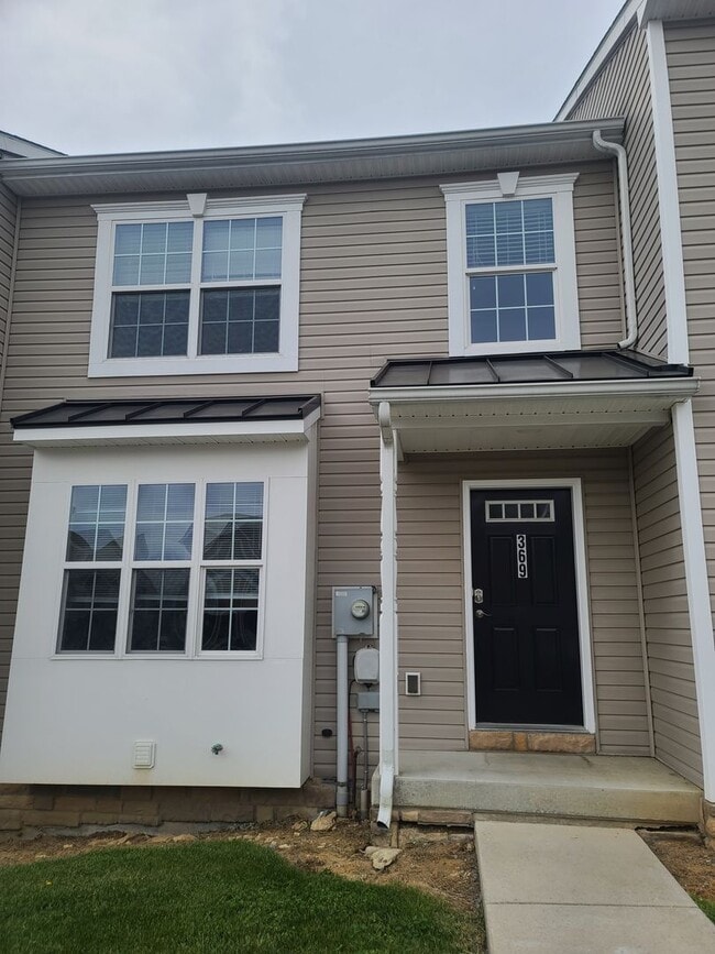 Building Photo - 3 Bedroom Townhome for Rent in Waynesboro!