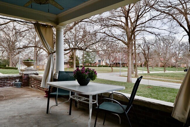 Building Photo - Stunning Historic Estate + In Ground Pool + Private Carriage House + Chef's Kitchen + Two Car Garage