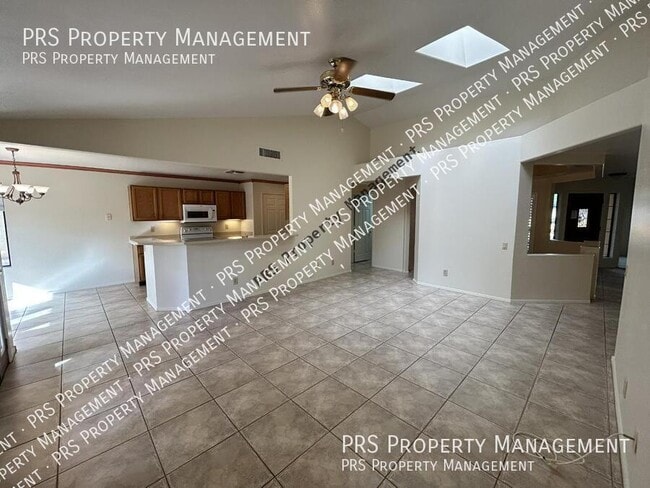 Building Photo - 3809 E Desert Flower Ln