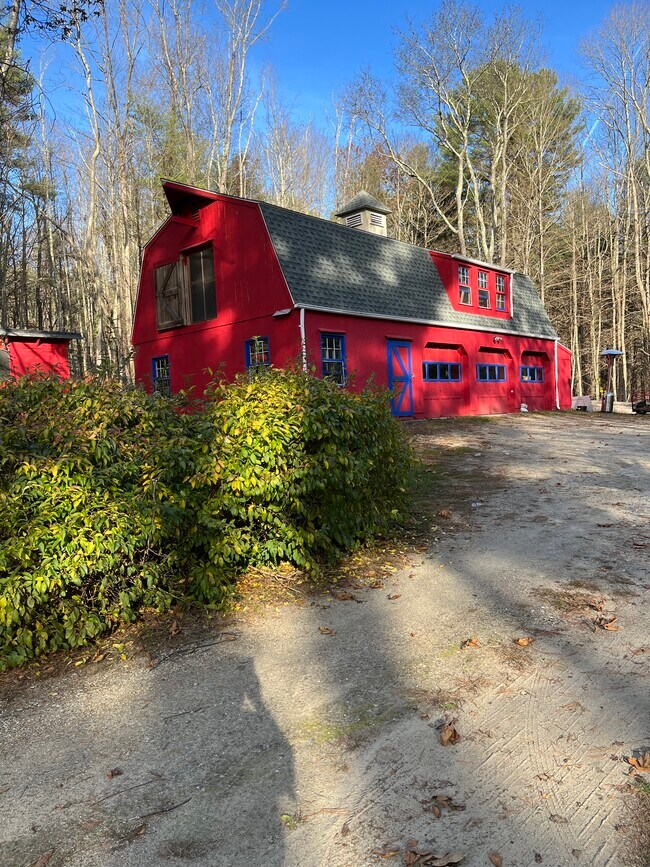 Building Photo - 56 Todd Hill Rd