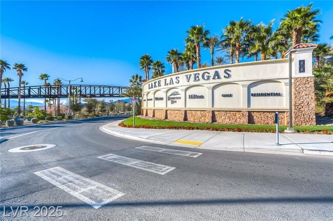 Building Photo - Elegant Fully Furnished Single Story Home