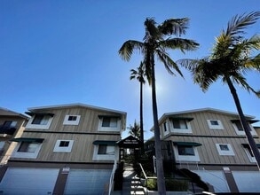 Building Photo - Remodeled 2 Bedroom 1 Bath