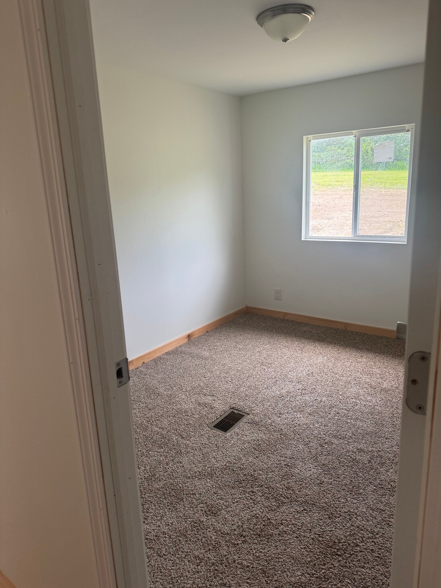 Building Photo - 7235 Henrietta Rd