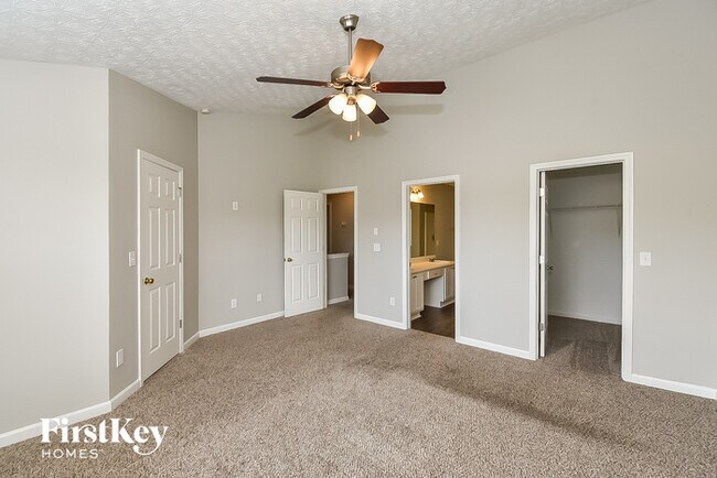 Building Photo - 4524 Swan Trce