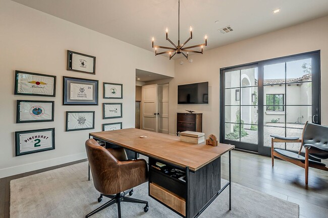 Building Photo - Luxury Home ready for January Move-in