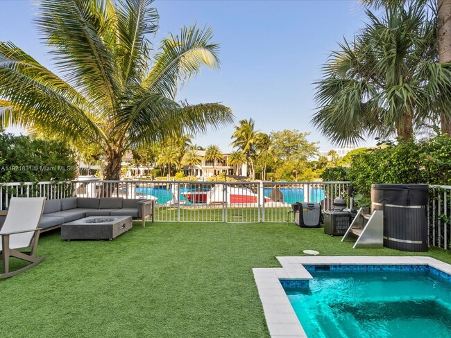 Building Photo - 3753 NE 214th St