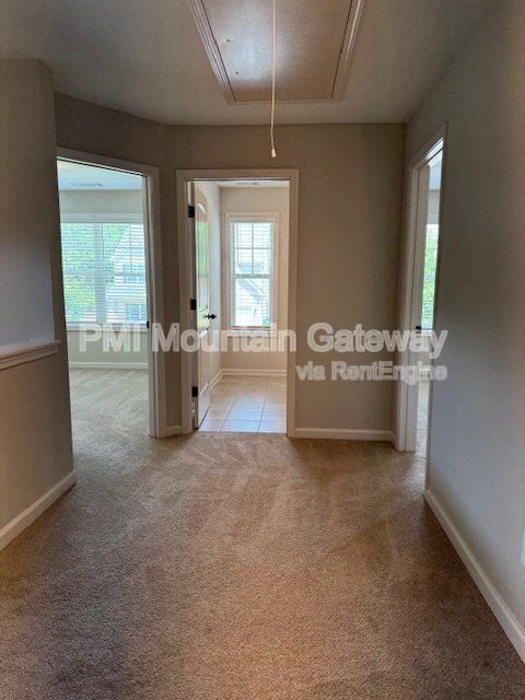 Building Photo - 30 Grand Oak Dr