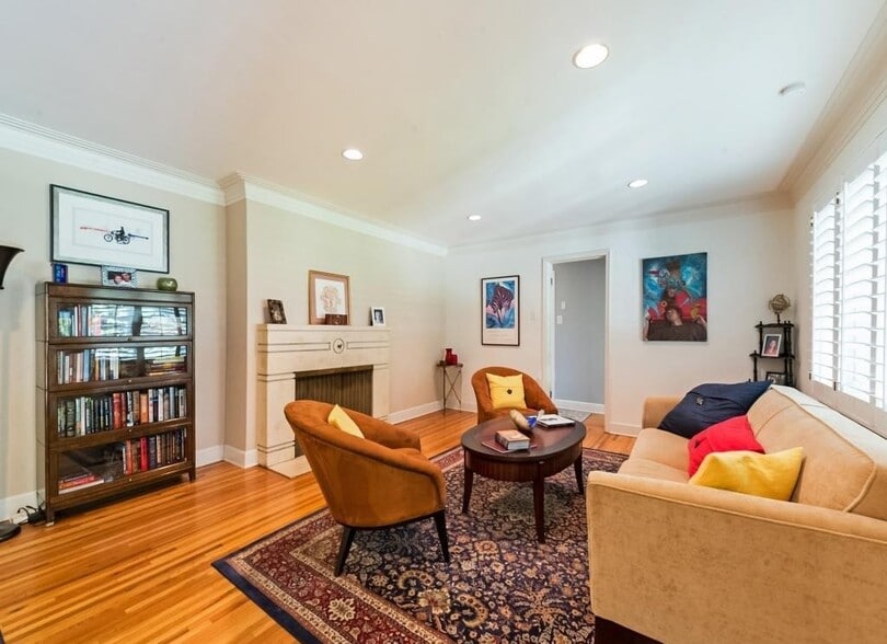 Living Room - 866 S 2300 E