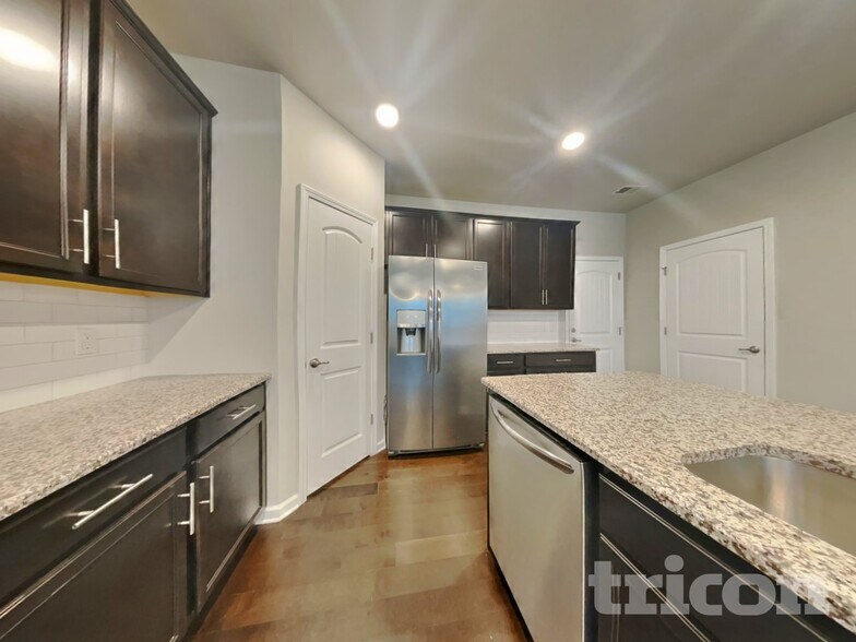 Building Photo - 314 Imperial Ct
