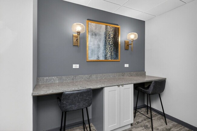 Building Photo - 1160 S Michigan Ave