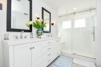 Building Photo - 2210 Via Laura Ln