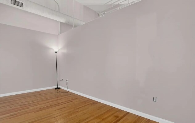 Building Photo - 1555 California St