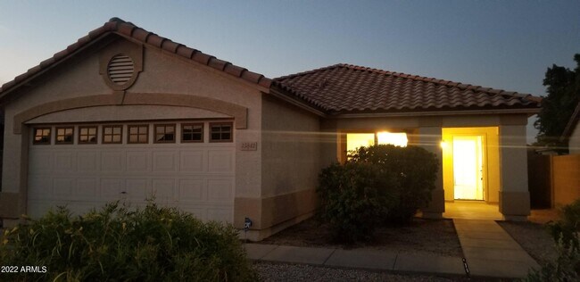 Primary Photo - 15842 W Watson Ln