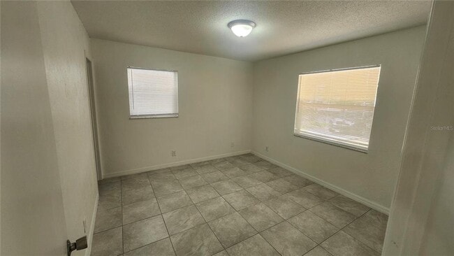 Building Photo - 1079 N Gertrude Ct