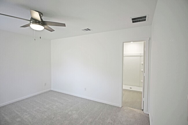 Building Photo - 298 Tahoe Ave