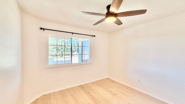 Building Photo - Beautifully Remodeled and Updated Upstairs Condo Unit in the Private & Gated Vista Way Village Co...
