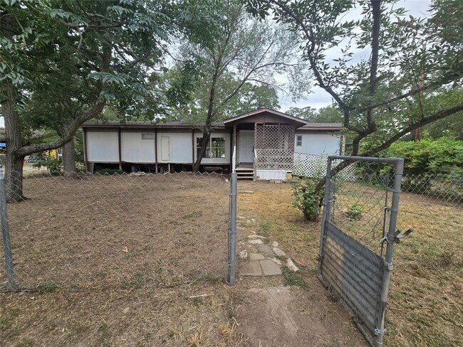Building Photo - 124 Blue Flame Rd