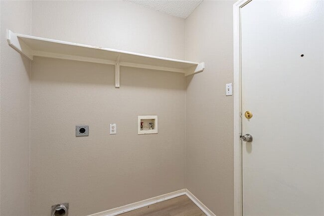 Building Photo - 1702 Verbena Way