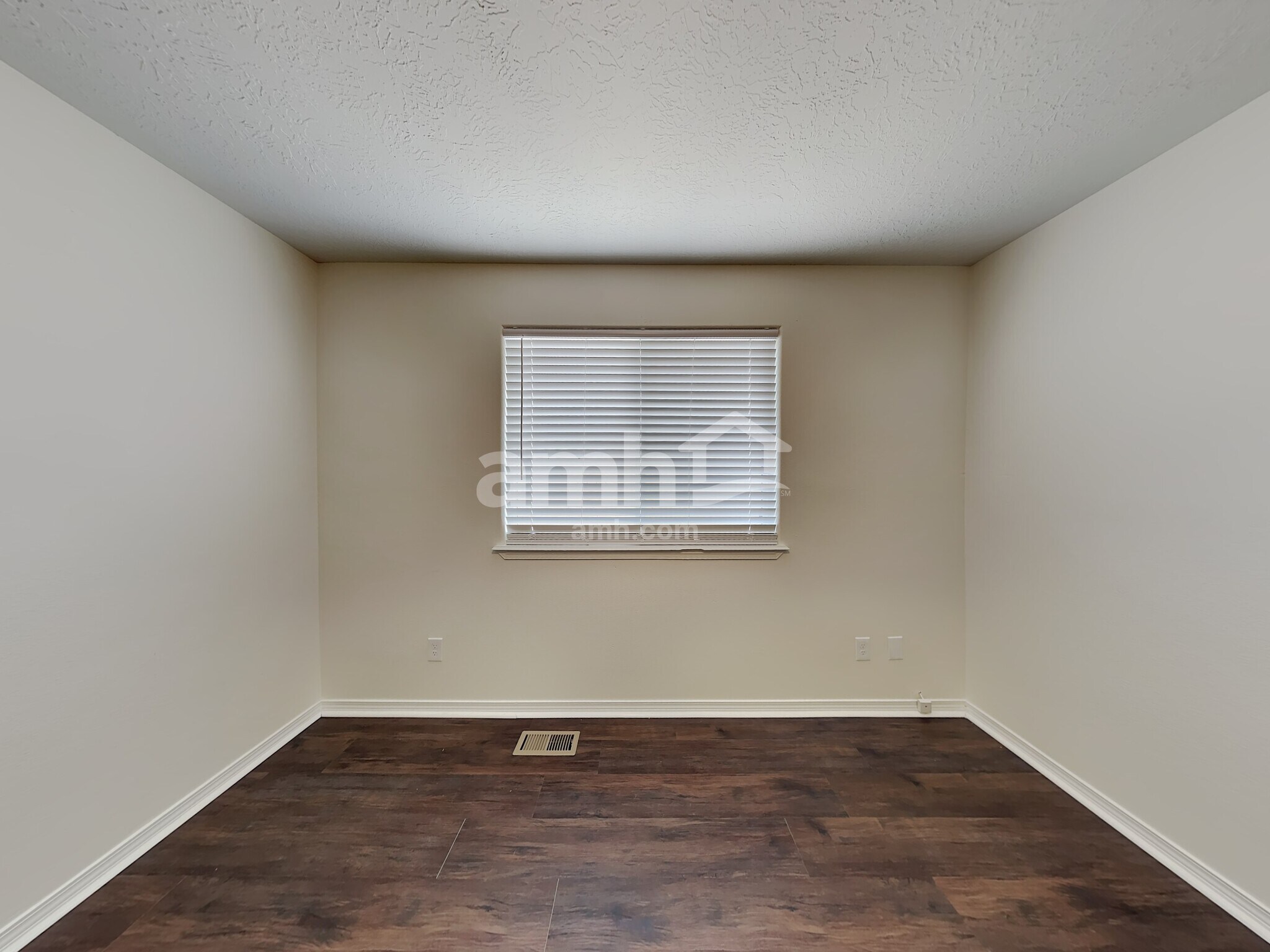 Building Photo - 536 N Copper River Dr