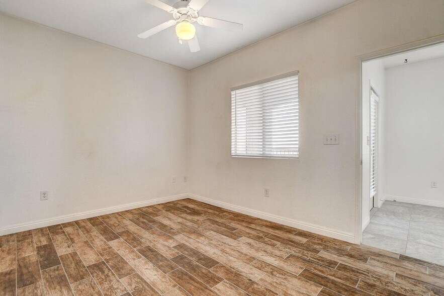 Building Photo - 9580 W Reno Ave