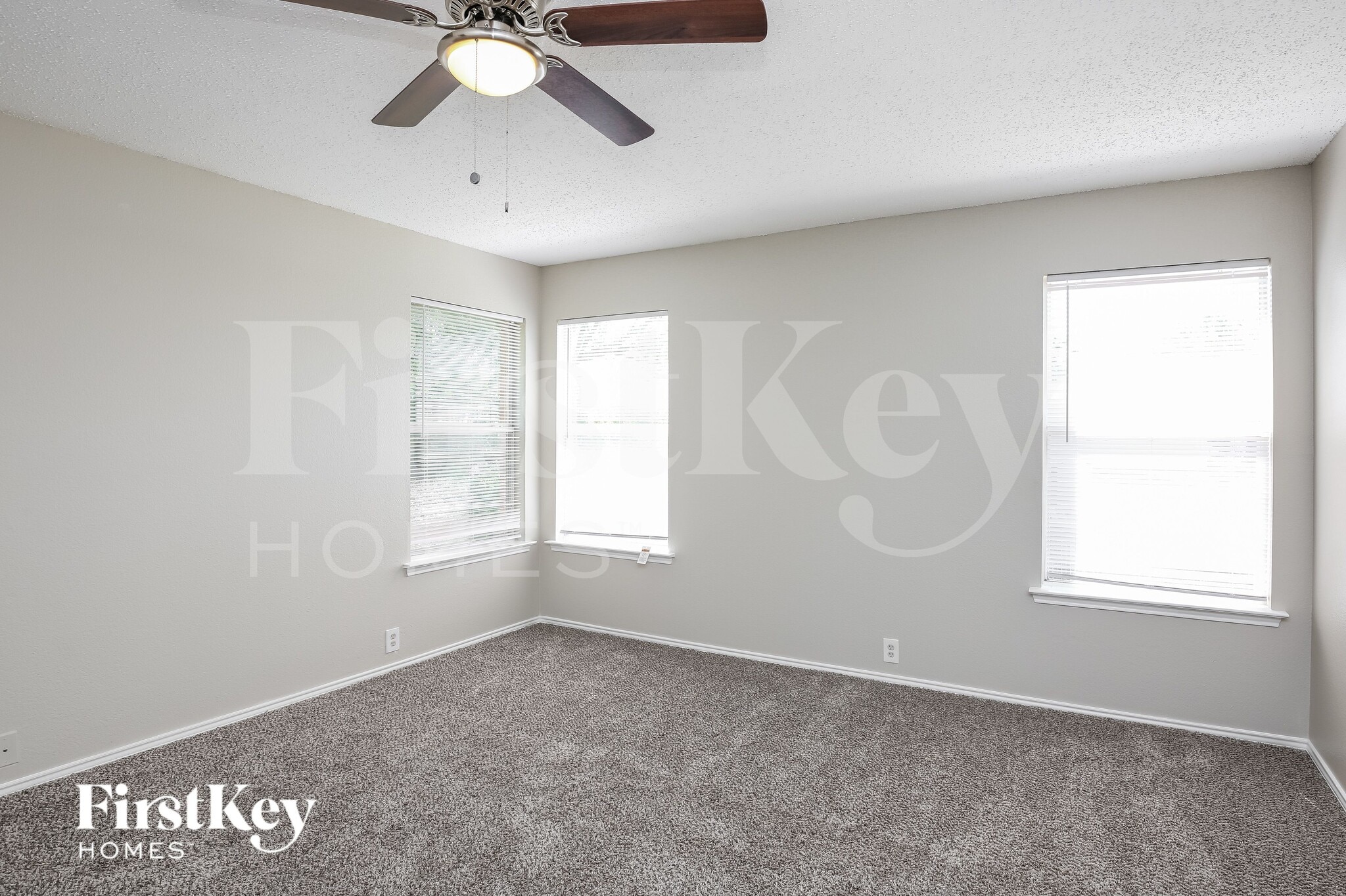 Building Photo - 820 Monette Dr