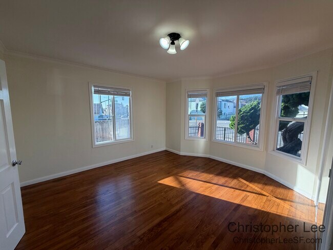 Building Photo - 185 Eucalyptus Dr