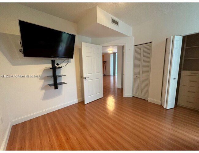 Building Photo - 9725 NW 52nd St