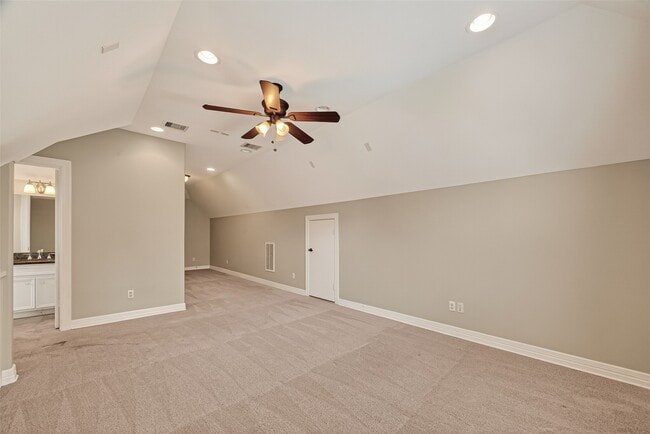 Building Photo - 5319 Fayette St