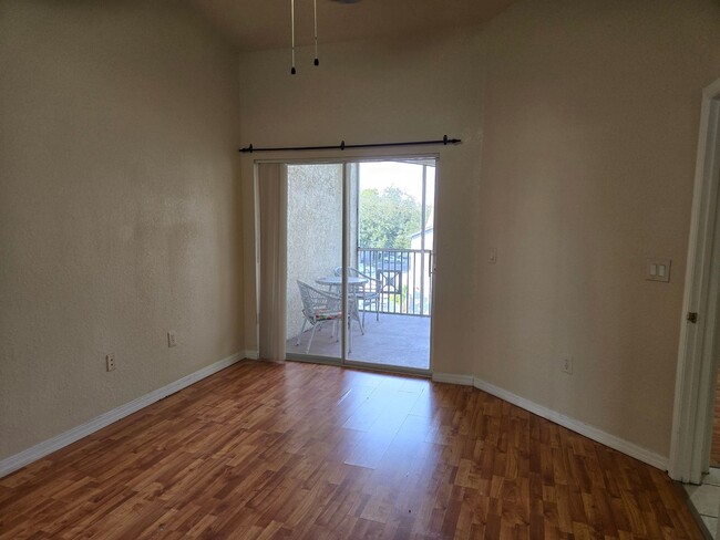 Building Photo - $200 off first months rent!