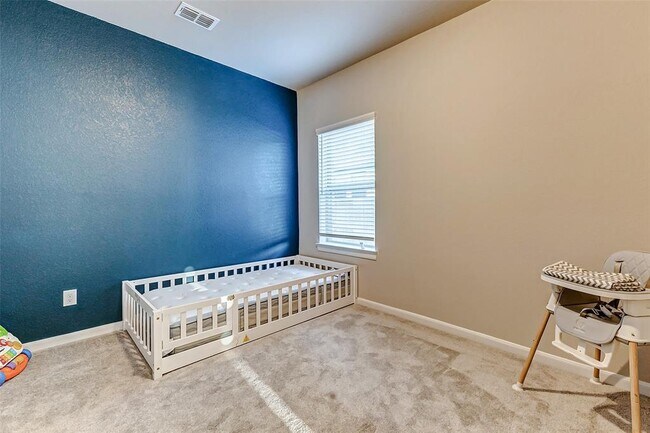 Building Photo - 5110 Morrison Dr