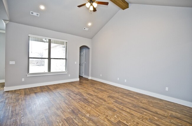 Building Photo - ***308 Alder Street***