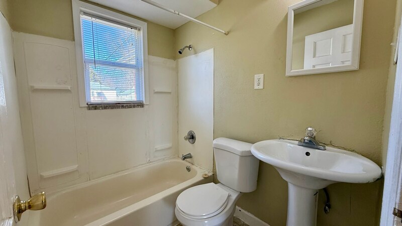 Building Photo - 7259 Teal Ave