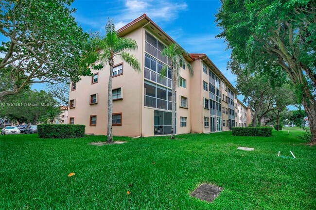 Building Photo - 1200 SW 125th Ave
