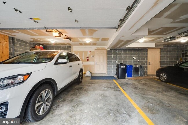 Building Photo - 1020 Penn St