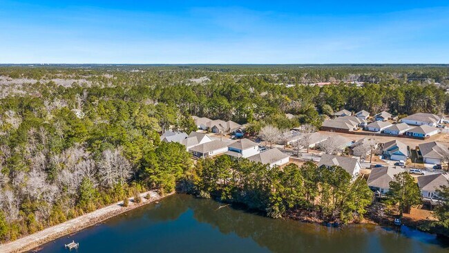 Building Photo - 246 Marsh Landing N