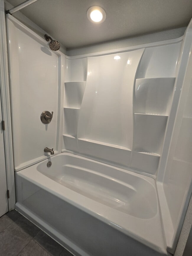 Building Photo - 4425 Bryan Ave