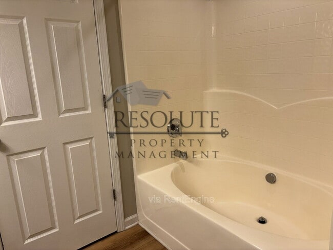 Building Photo - 7149 Racine Way