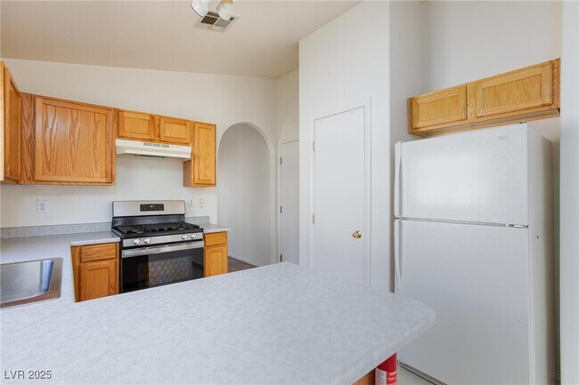 Building Photo - 9590 Bandera Creek Ave