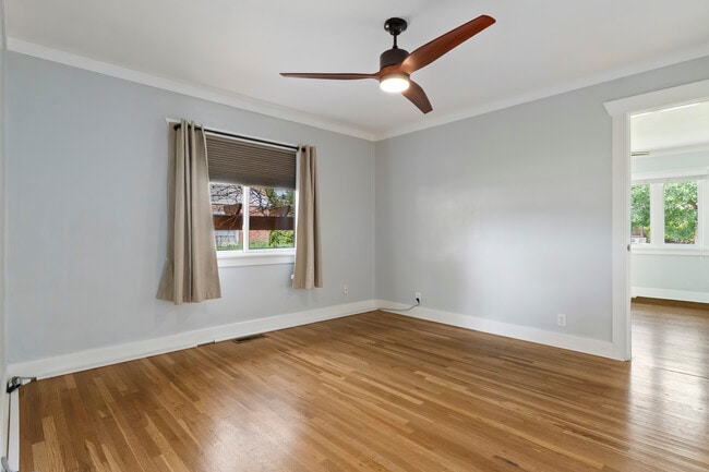 Building Photo - 1638 S