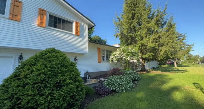 Building Photo - 4086 Bel Harbor Dr