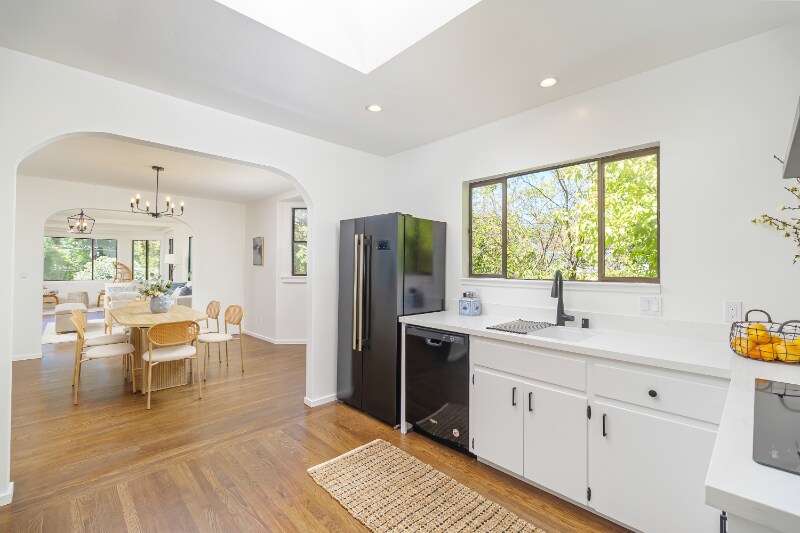 Building Photo - 7 Belmont Ave