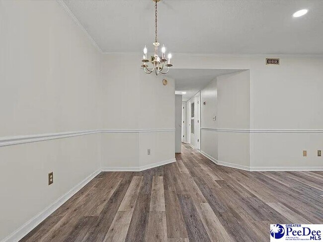 Building Photo - 701 Coventry Ln