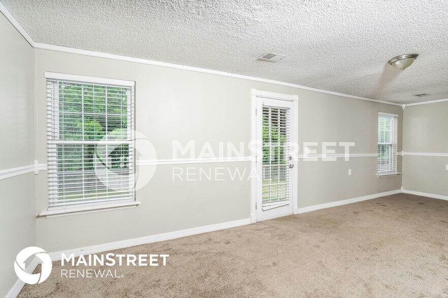 Building Photo - 7001 Matthews Rd