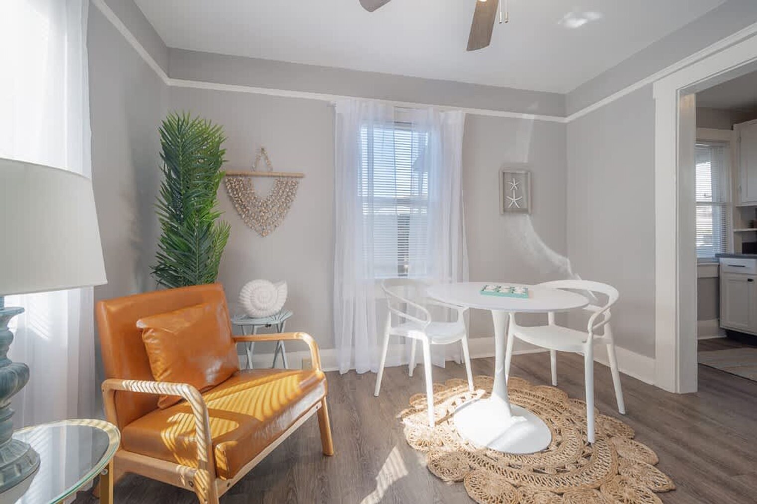 Building Photo - 5706 N Suwanee Ave