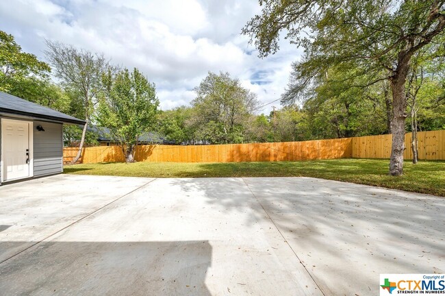 Building Photo - 3806 Buffalo Trail