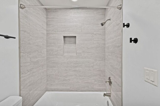 Building Photo - Stylish & Move-In Ready Homes in the Desir...