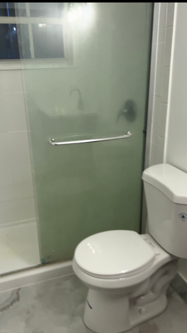 Building Photo - 5911 NW 19th Ct